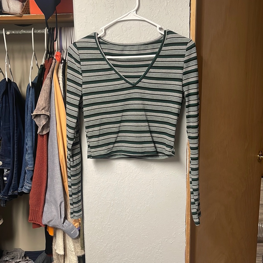 Striped cropped long sleeve